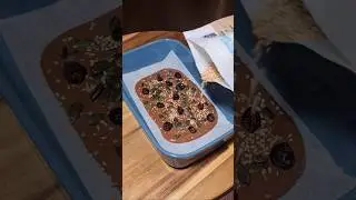 Easy Vegan Chocolate Bark with Pumpkin Seeds, Sesame & Cranberries | Healthy 3-Ingredient Snack