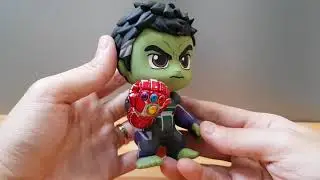 Hot Toys Cosbaby End Game : Hulk With Nano Gauntlet
