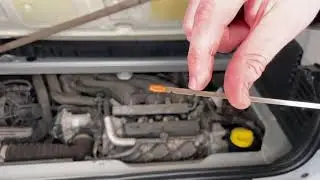 PKW Motor &Ouml;lstand messen mit Messstab/&Ouml;lstab - Motor&ouml;l pr&uuml;fen Smart ForTwo Anleitung