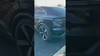 2025 Porsche Macan 4S EV