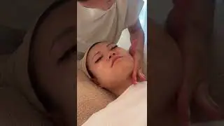 Sculpting facial massage ☁️