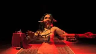Ananda B&uacute;cari - Danza Tribal Fusi&oacute;n - Videoclip Tango Roxanne