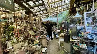 ESPLORIAMO UN MUSEO DELL'USATO! QUA DENTRO CI SONO PIU' DI 2 MILIONI DI OGGETTI VINTAGE!
