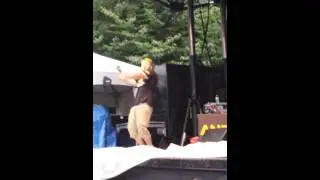 Andy Mineo and Propaganda freestyle