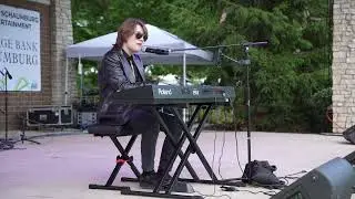 Robbie performing 