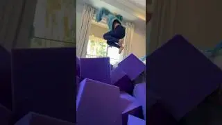 Dad turned kid&rsquo;s room into Foam Pit! 😳