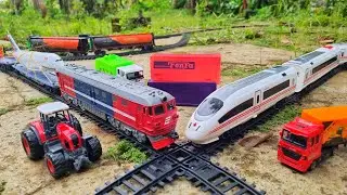Mencari dan Merakit Mainan Kereta Api Listrik, Kereta Api Cepat, Kereta Api Diesel Membawa Pesawat