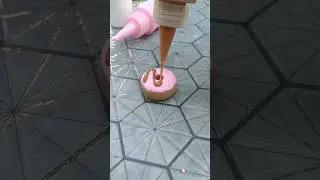 making clay donuts! 🍩💕 #cute #diy #art #clay #donuts #sculpting #fun #airdryclay #clayfigurine