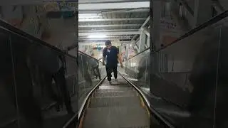 Escalator not working at Bhusawal railway station #shorts #shortvideo #train #bhusawal #railway