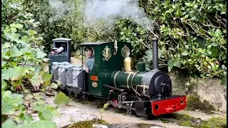 Hunslet Lizzie on the Milk train - Live Steam Garden Railways