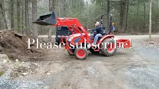 Kioti CK 3510 SE Loading fill into a Sure Trac 7x14 dump trailer