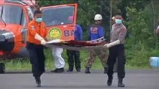 QZ8501 search operations: Plane debris recovered