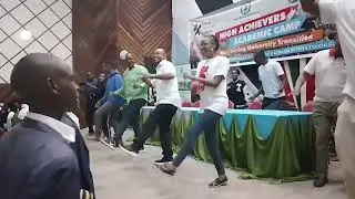 Mwaka wa ushindi song Ministering @Taita Taveta university achievers camp#Undugumentors