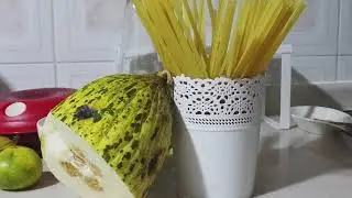 Stopmotion - Pasta Typography