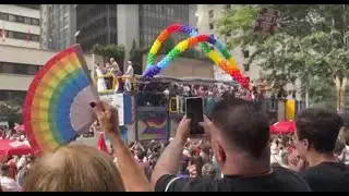 Sao Paulo Pride draws thousands, spotlights elderly members | REUTERS