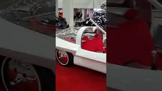 1963 VW Bubble Top Custom Futurista Classic Car Detroit Michigan Autorama 2023