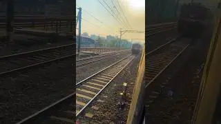 15102 Chhapra Antyodaya sf Express Train High Speed Crossing 120 kmph Mumbai to Chhapra jn #paise