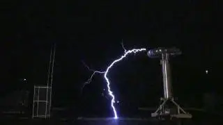 The Tesla Coil Named Gigantor by Masters of Lightning