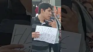EL QUE NO SE RIE ES GAY