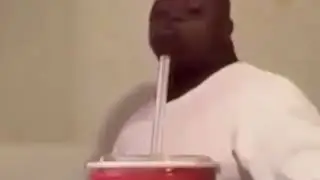 Chair breaks under guy Gmod meme