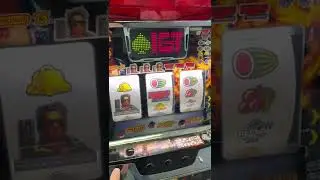 Terminator 2 Pachislo Slot Machine in action