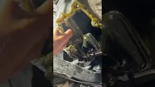 What happens when you don’t change you oil on time!! P06DE issue on this Chevy Malibu. #automobile