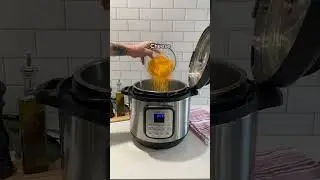 Instant Pot Duo Crisp 11 in 1 Air Fryer #shorts #cooking #kitchen  #instantpot  #macandcheese