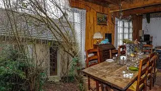 ABANDONED HOUSE Frozen in Time | A Forgotten Relic in the Woods!