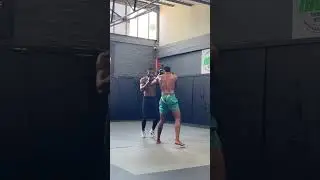 Real fight sparing #boxingtraining #sparring #kickboxingworkout #ashfitnessclub