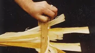Lindebast - fra gren til tov  Linden bast - from branch to rope, Sagnlandet Lejre, Denmark