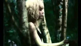 Frida Hyvonen - 
