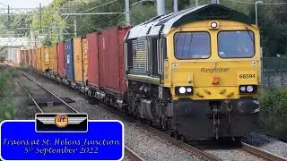 Trains at St Helens Junction railway station (05/09/2022)
