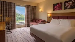 London Luton Vale Hotel By IHG | Luton, United Kingdom | Hotel Review 🏩