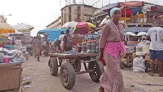 THE STRONG MARKET WOMEN OF AFRICA, GHANA