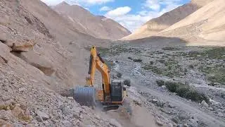Brand New JCB js225 lc Excavator Fresh Road Construction in india 