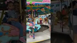 Vai first time on a Merry Go Round 🎠#merrygoround #carnivalrides #familyfunday