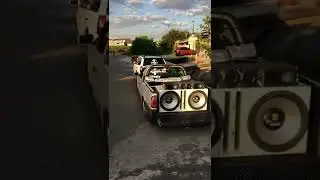 Saveiro tocando A&iacute; Preto
