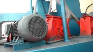 Steel pipe shot blasting machine