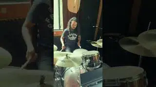 Not Compatible intro! #rock #punk #grunge #swing #pop #poppunk #shuffle #hardrock #metal