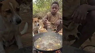 Hadzabe Preparing Meat Near the Fire #Hadzabe #MeatPrep #WildMeat #PrimitiveCooking #shortsfeed