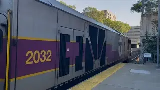 MBTA Kingston Line Train 1027 Bound to Kingston,Massachusetts Departs Quincy Center. October 01,2025