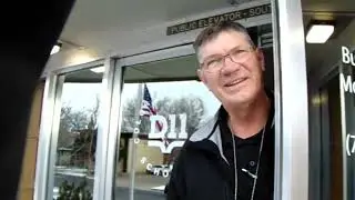 School district restricts taxpayers from entering its office building