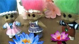 🌈The Troll Doll Channel: RAINBOW TOWERS! High-rise Apartments for Tiny Trolls🌈