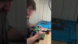 Megadrive 3 socket repair #seleto #retrogaming #megadrive3