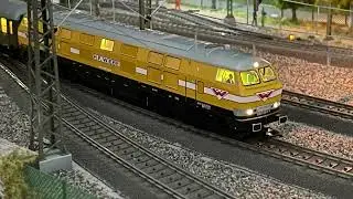 M&auml;rklin 39321 rolling at HMC&lsquo;s layout