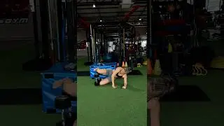 Copenhagen plank 🔥 new twist with dumbbells #coreworkout #plank #strength #legday # #hitburn