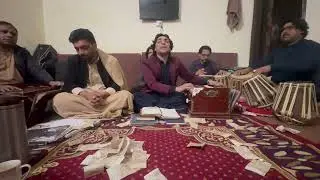 Asghar Iqbal ikhe di pa zulfo ki gulona panre panre 