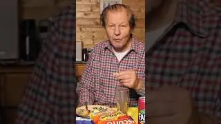 Pai gringo provando geleia de goiaba pela primeira vez #goiaba #comidabrasileira #brasil