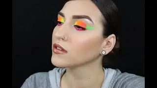 Makeup A Murder UV/Neon Pigments Tutorial