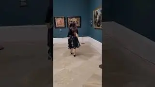 I visited Museo del Prado in Madrid and this is what I wore! #petitestyle #petitefashion